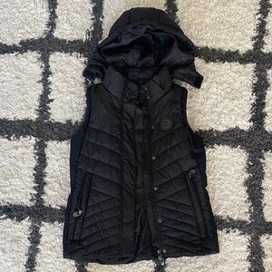 Girls XL temteq equestrian winter vest black